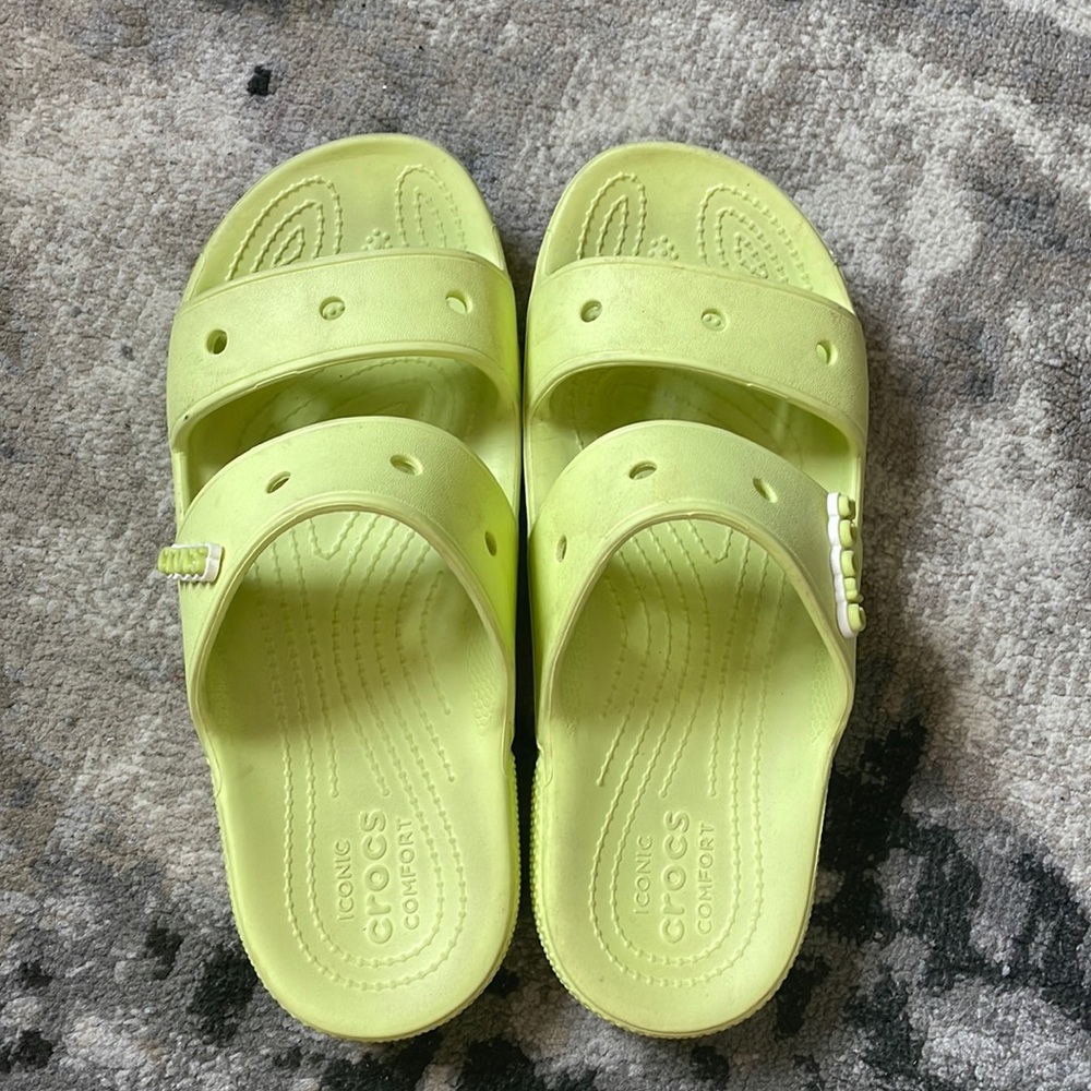 crocs slides
